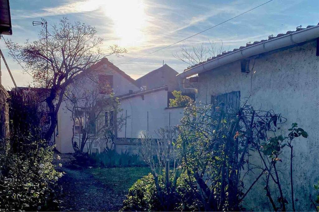 Le Ni' De Jess Villa Migennes Exteriör bild